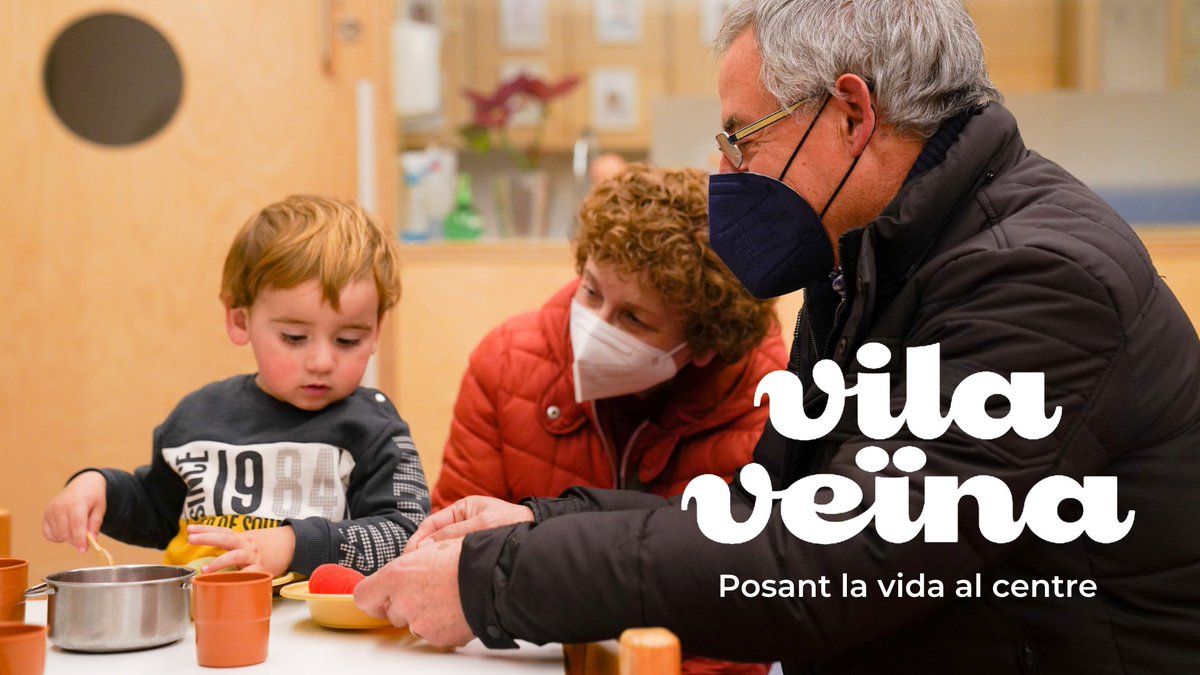 bcn_ajuntament's tweet photo. 👩‍👩‍👧‍👦👵 Un model de cures de proximitat, compartit amb la comunitat i de qualitat, és possible.

🔛📍 Es diu #VilaVeïnaBCN i ja funciona en quatre barris de la ciutat.

T'ho expliquem: 👇 https://t.co/USwguSSuKR