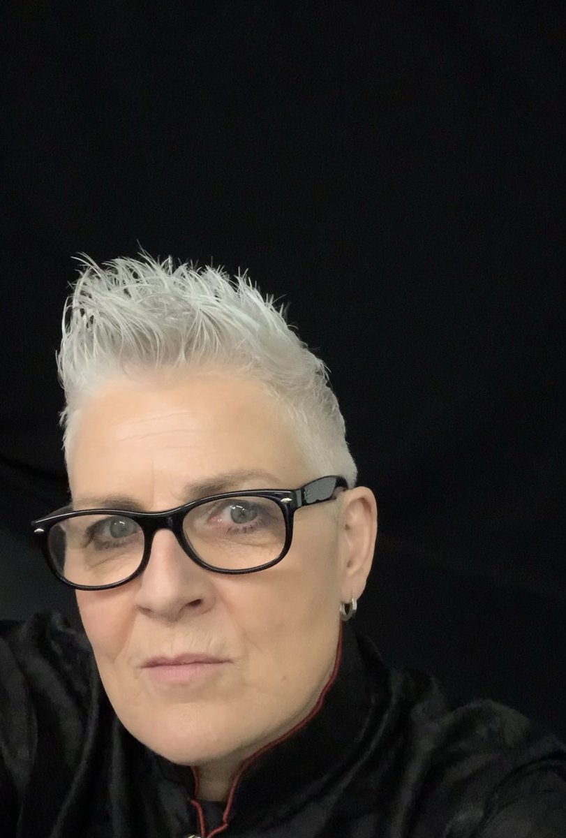 horsemusic's tweet photo. Single you say, Video you say ….thank you @kriskesiak #michellewatson @NTSonline what a long day …. Hard work but fun - it’s def me as you’ve never seen me before #comingsoon #Leaving #single #newalbum22 this is my selfie the #mebefore Kris & michelle #windsweptandinteresting https://t.co/sXnX8fEGNF