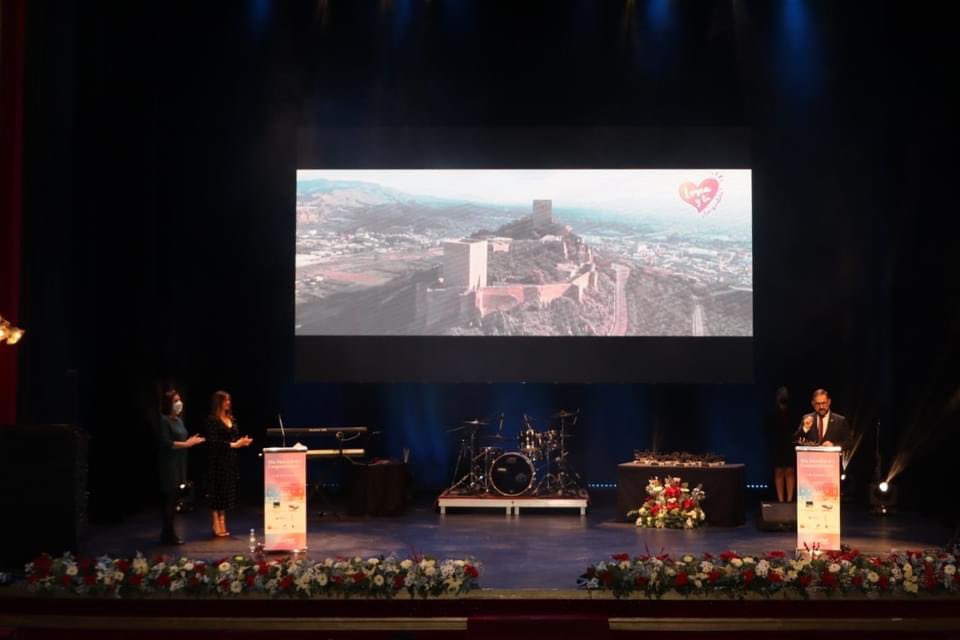 DiegoJMateos's tweet photo. 🏆Agradecido por el premio Arco Iris otorgado por #UCOMUR en el Teatro Romea de Murcia al Ayuntamiento de #Lorca en representación de las cooperativas del municipio
📊Más de 1️⃣0️⃣0️⃣ cooperativas lorquinas que crean empleo, fijan población y colaboran a mejorar nuestro municipio https://t.co/ctgzLewXhO
