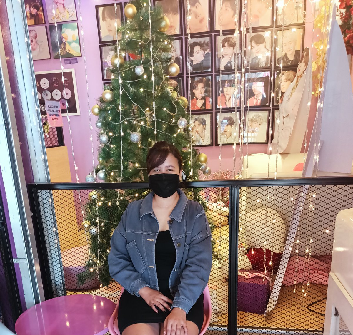 Greeeys_s's tweet photo. BTS Inspired Café #BTS 💜 https://t.co/07QrmJBy4Z