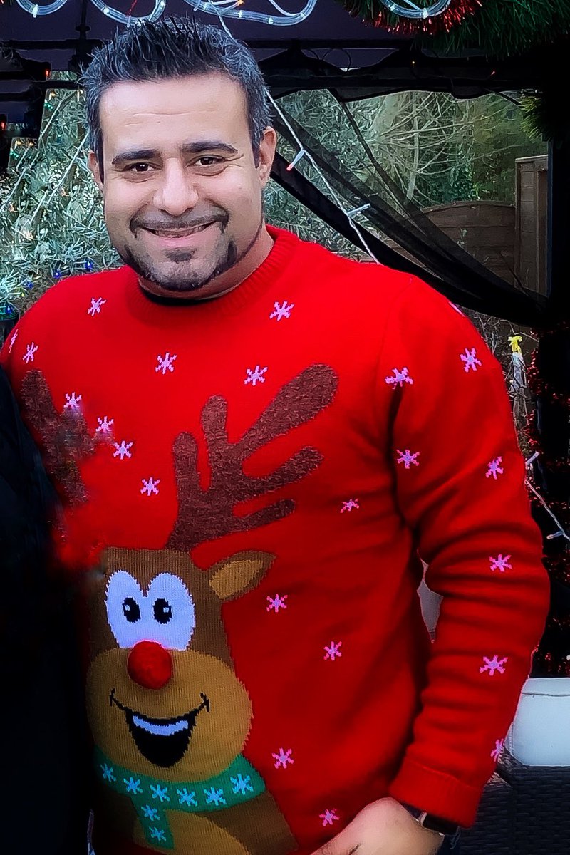 GaetanKhelifa's tweet image. 🎅🏼 Allez, bonne #journeeinternationaledupulldenoel #pullDeNoel 🎄#ff