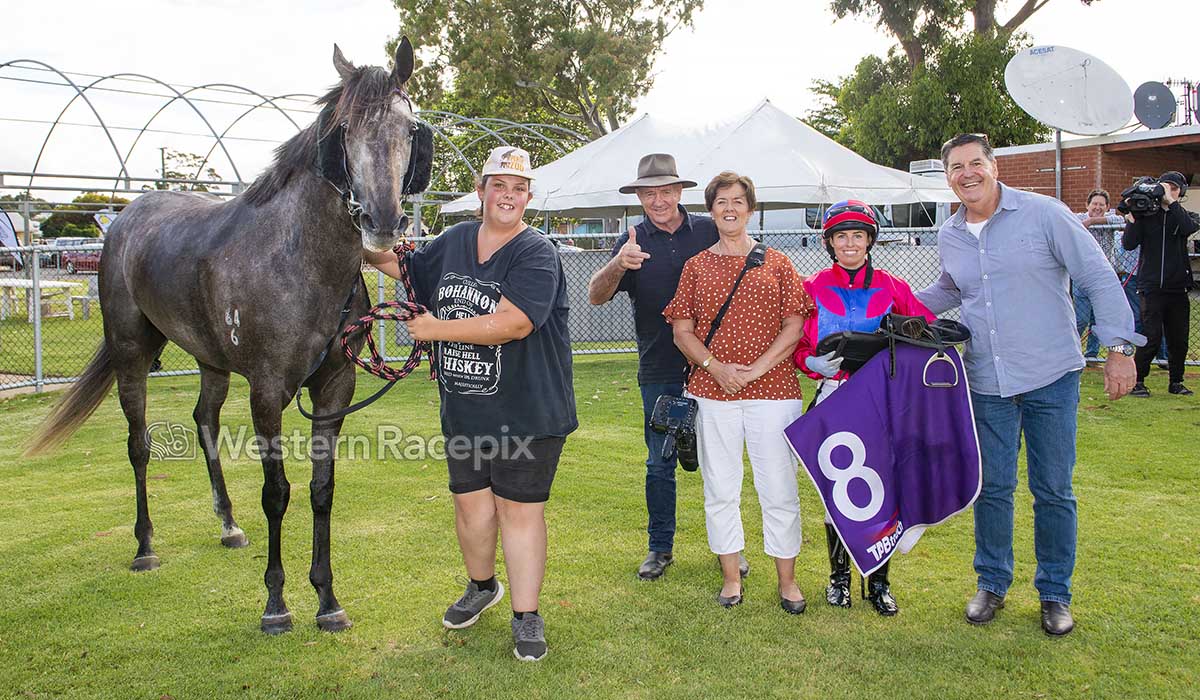 FIRE GODDESS - Narrogin Sat 18th December #WesternRacepix #NarroginRaces  
📸<a href="/EmmzBrowne94/">Emma Stent</a> 

More 📸 westernracepix.com