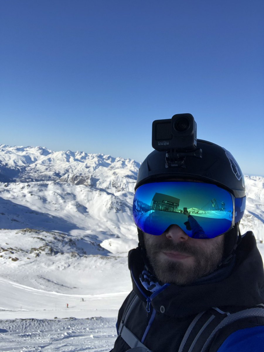 YSechet's tweet photo. Tournée des 3000m à @val_thorens / Orel ⛷🏔Col de Rosael, Col de Thorens, Cime Caron, Plan du Bouchet💪 
@3Vallees_france #letthereberide #ski #3valléesaddict #valthorens https://t.co/hTrMaYSc9z