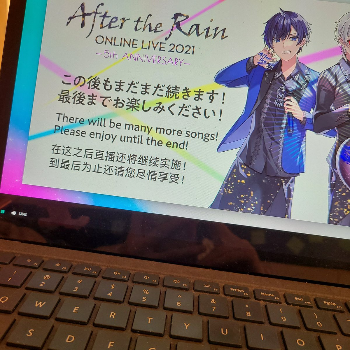 lune_0911's tweet photo. 夢のような二時間半でした(´；ω；｀)
とても素敵なライブでした(´；ω；｀)
感動すぎで泣きたい(´Д⊂ｸﾞｽﾝ
ライブお疲れ様でした！ありがとうございました！
これからもAfterTheRainを応援しております｡ﾟ(ﾟ´Д｀ﾟ)ﾟ｡
#AtRLIVE2021 #そらる #まふまふ https://t.co/vMfzdMLMoz