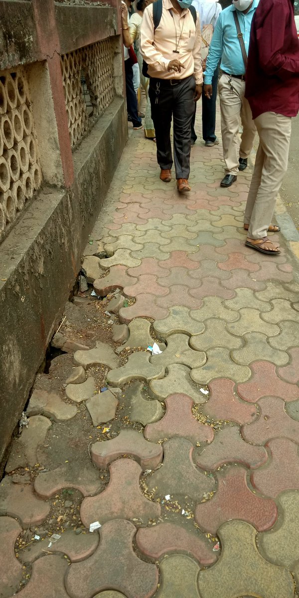 chakachakdadar's tweet image. Kindly repair the uneven broken paverblocks foothpath at Baburao Parulekar Marg, Near @LICIndiaForever Branch Office.
@mybmcWardGN 
@DighavkarKiran 
@SIDDHARTH23OCT @MayekarMitali 
@richapintoi @Ms_Aflatoon