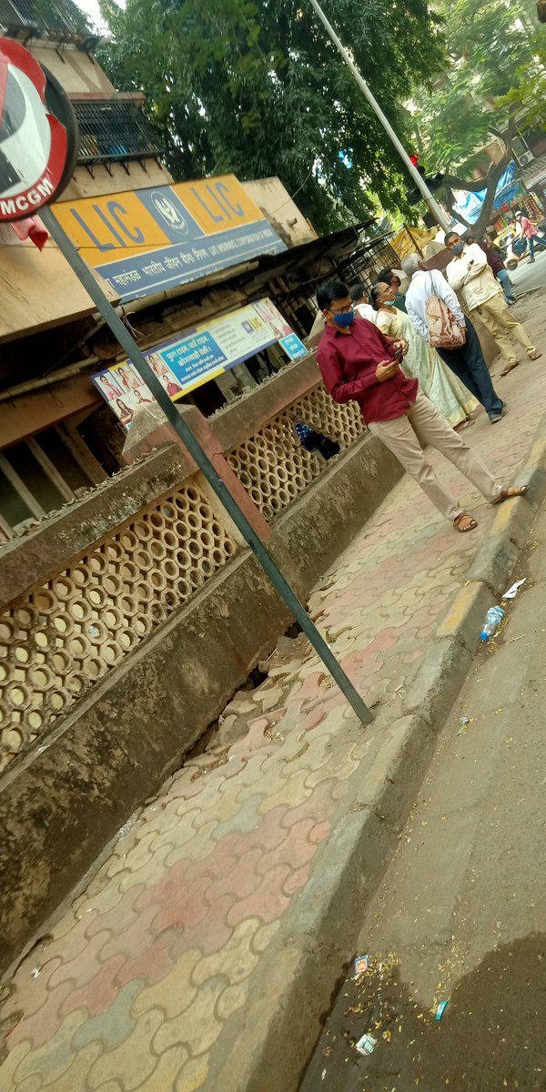 chakachakdadar's tweet image. Kindly repair the uneven broken paverblocks foothpath at Baburao Parulekar Marg, Near @LICIndiaForever Branch Office.
@mybmcWardGN 
@DighavkarKiran 
@SIDDHARTH23OCT @MayekarMitali 
@richapintoi @Ms_Aflatoon