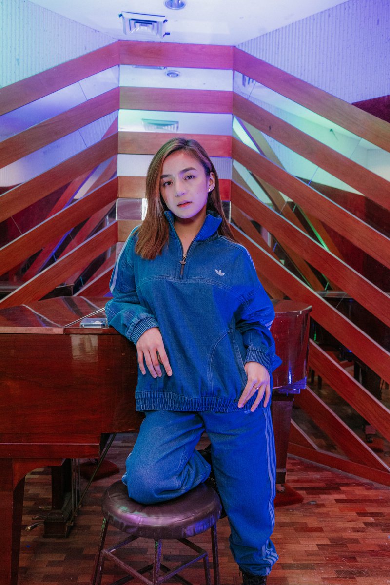 official_litz's tweet photo. LITZ Fatima 
for our #LITZPreHolidays on @kumuPH  

Follow us on Kumu: https://t.co/zvjtAHZh65 https://t.co/jwXIajNnqQ