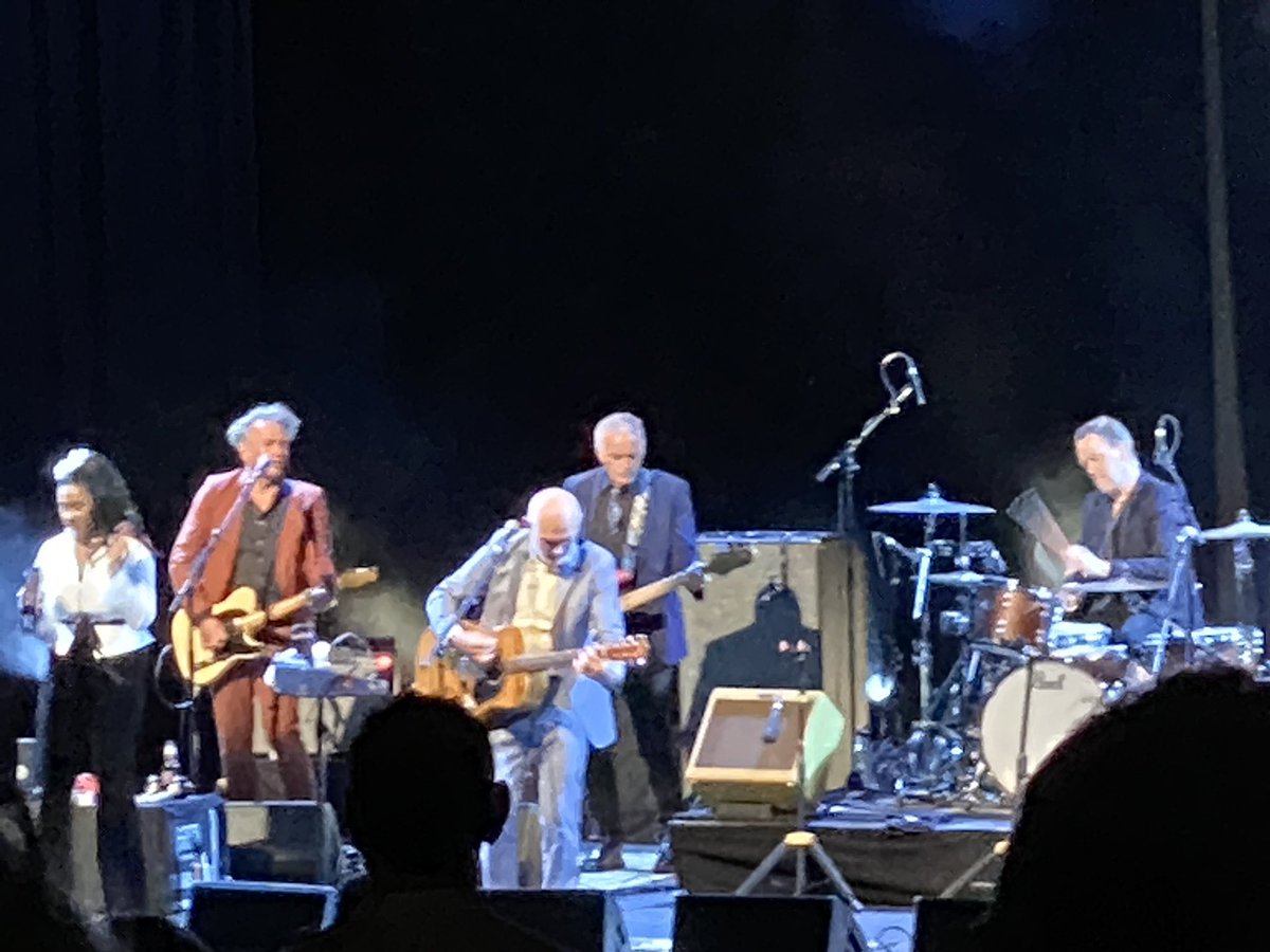 shelleymlloyd's tweet photo. Paul Kelly in tears as he performs live for “the first time in a while”. #makinggravy #Brisbane https://t.co/pOmrA0vihO