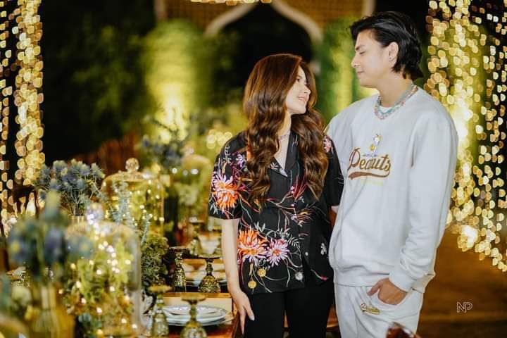 LoiNieOFCL's tweet photo. Mga tala na nag niningning..

LOINIE CHRISTMAS TREAT  
#ABSCBNChristmasSpecial2021 
@iamAndalioLoisa @iamr2alonte https://t.co/Skd7FCWOyq