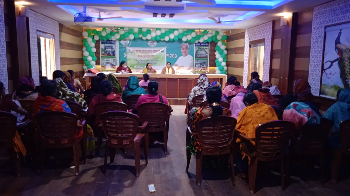 ChandbaliI's tweet photo. Block level training for master trainers for mission shakti SHGs for livelihood with different department Chandbali-I project @DM_Bhadrak @BhadrakDswo @DPMU_MS_Bhadrak https://t.co/UG7AXbZHgg