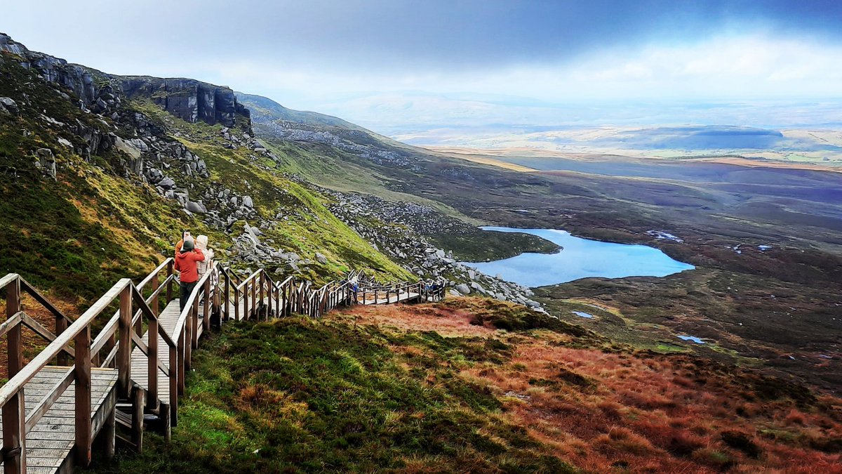 CuilcaghTrail's tweet photo. 7 more sleeps until Christmas!🎄

To secure your place on Santa's nice list, make sure you do your part and pre-book your parking space when planning a trip to the Cuilcagh Boardwalk at https://t.co/wzNVn82DTx 

Photo Credit: Neasa Keaskin 

#CuilcaghBoardwalk #Christmas https://t.co/HLYMq7UUOY