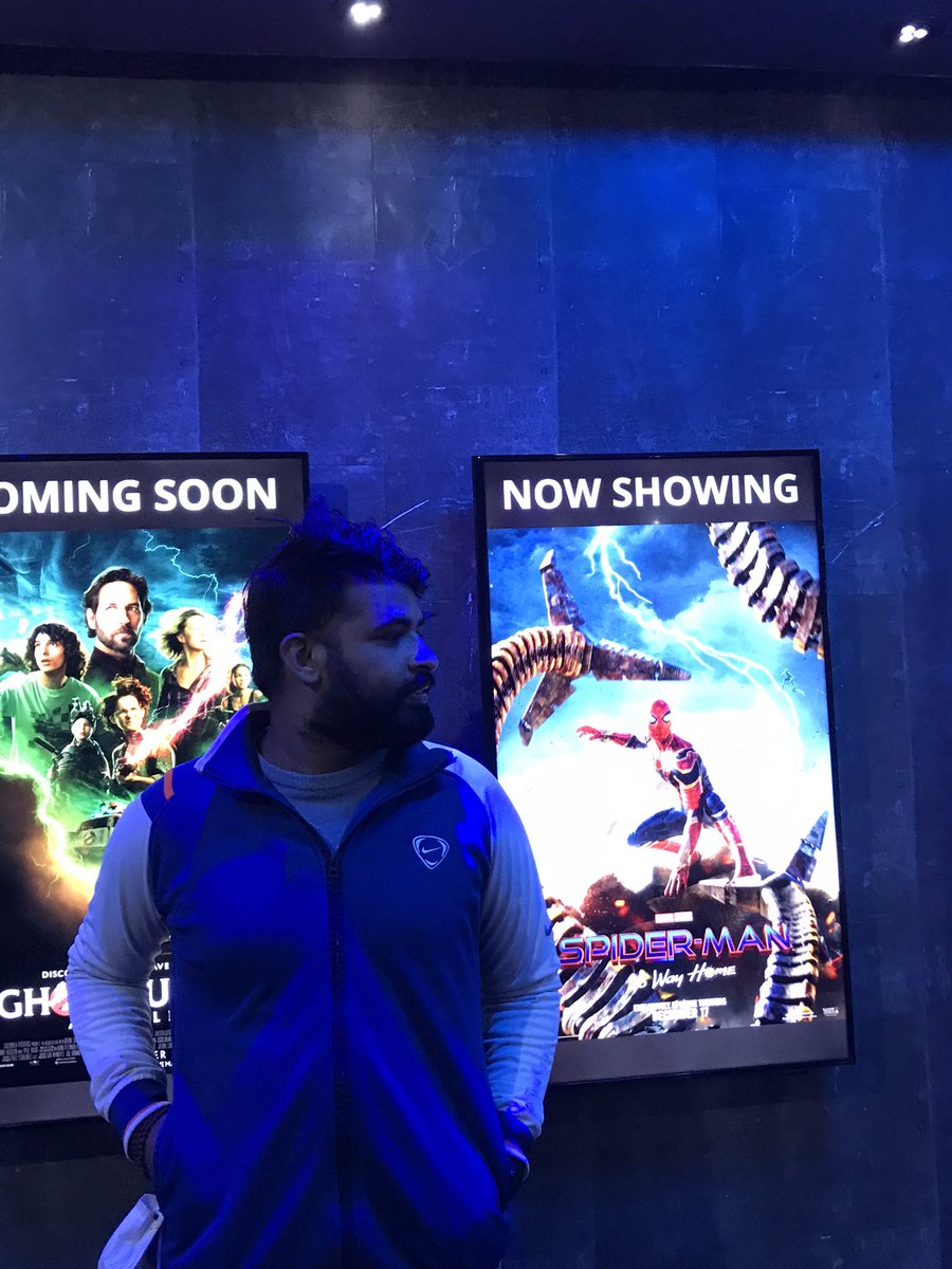shree5deep's tweet photo. 30 min delay spider man still waiting…..
#labim_mall https://t.co/sk08TlNhM2