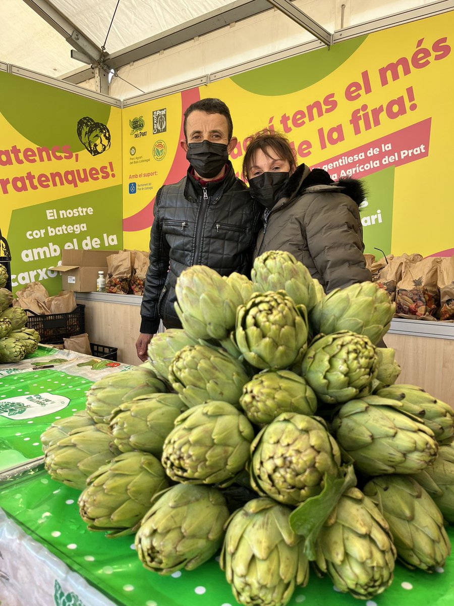 CoopagricolPrat's tweet photo. Vols comprar l’autèntica #CarxofaPrat?
Vine a l’estand de la Cooperativa a la Fira Avícola i compra la bona! https://t.co/I8qpImx30c