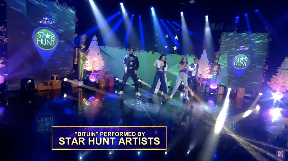 starhuntabscbn's tweet photo. LIVE: Star Hunt artists' opening performance on Star Magical Christmas!

#StarMagicalChristmas  
The Star Magic Christmas Special 2021
LIVE NOW | https://t.co/1U5DuRpXjt https://t.co/0c4TezThVR