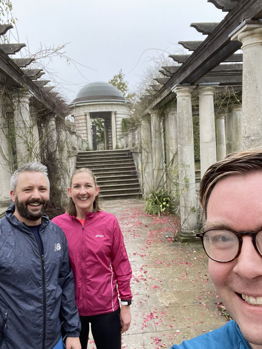 epicurus101's tweet photo. Depleted group due to YKW but still a nice #whamprun. Someone kindly strew/strewed/strew’d our path with rose petals @ruNW6 https://t.co/iUfQF8Cncj