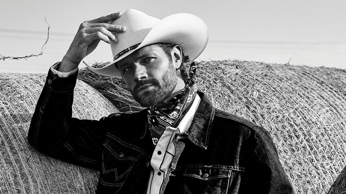 proudofjarpad's tweet photo. Jared Padalecki Cowboy era I’m here for it https://t.co/wh6OxPt5UO