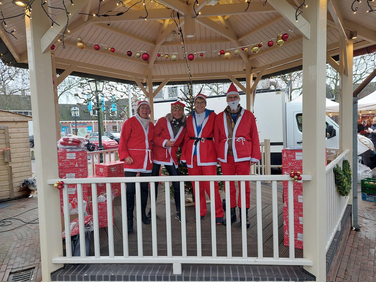 Alternatieve <a href="/Rotary/">Rotary International</a> Santarun in Houten: in kerstmanpak kerstpakketten brengen naar mensen die het verdienen.