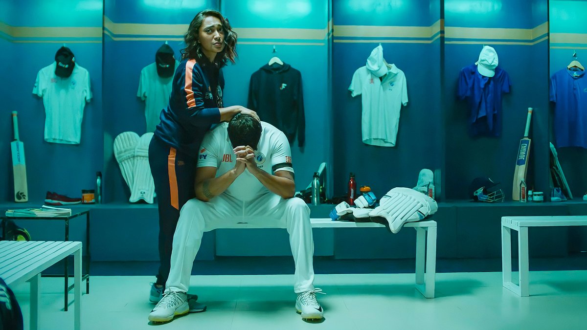 When you wait a month for that order but they send the wrong size 🥺💔

#InsideEdgeOnPrime