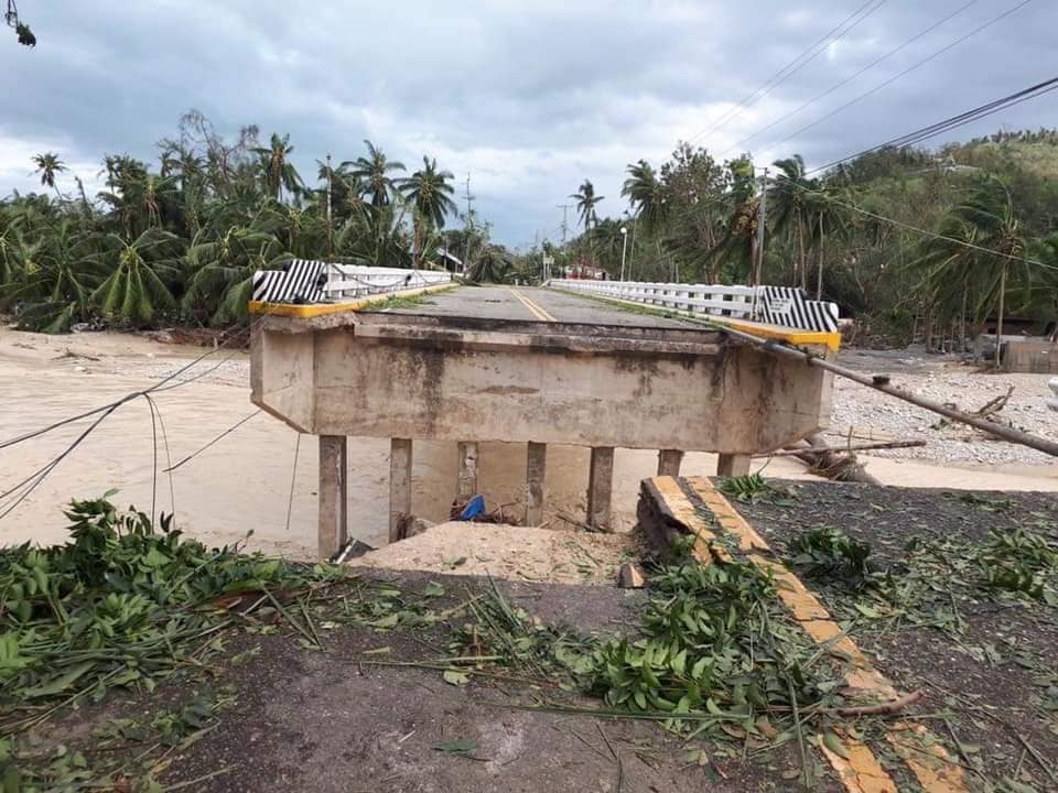 SugboPH's tweet photo. 📍 Ginatilan to Malabuyoc (Not passable going to Ginatilan, Samboan and vice versa)

📸 Tej Chiong
#OdettePH #OdetteUpdate #SugboPH https://t.co/RdIqean9SS