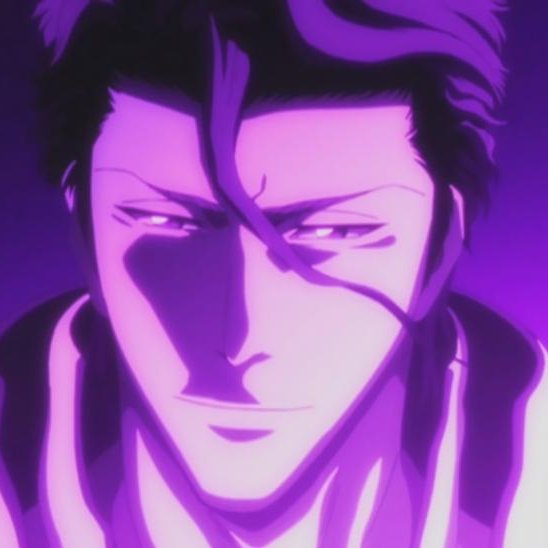 Marodelaspada's tweet photo. L'image d'Ichigo qui sourit avec l'ambiance violette ma fait penser à Aizen, quel dommage de ne pas l'avoir vu dans le trailer.

Ou peut être que c'était Ichigo et qu'il a utiliser Kyoka Suigetsu LMAO.  Bref vivement TYBW !!🔥 https://t.co/vtUd0RzqYD