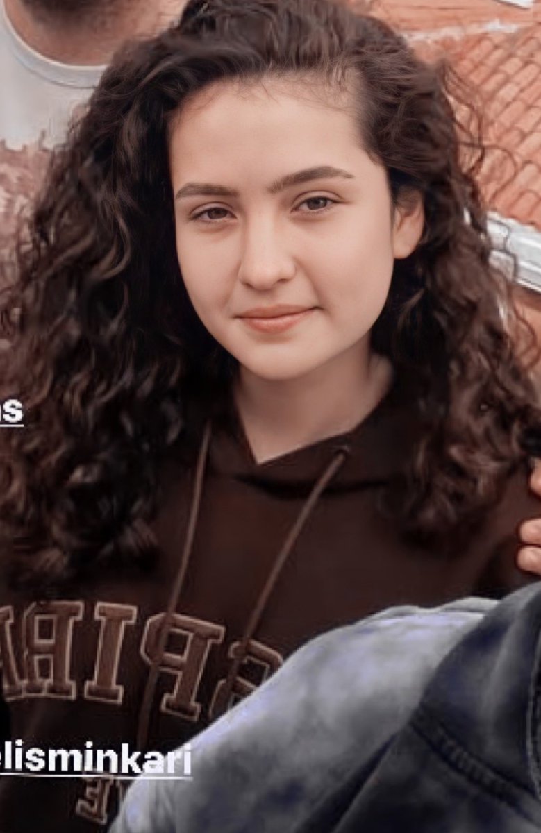 Melis Minkari Pics (@melisthepics) on Twitter photo 