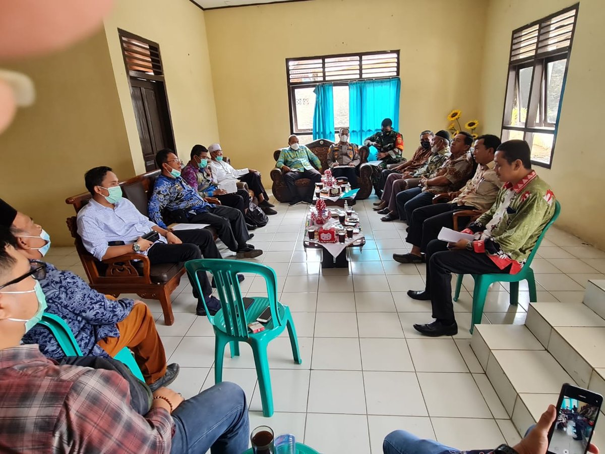 Tak Difasilitasi, Penyelesaian Lahan SMAN 1 Pakuan Ratu Masih Simpang Siur dlvr.it/SFcWQZ