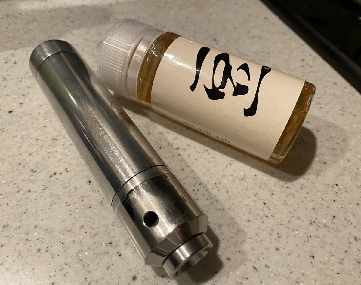 kentoooyooo's tweet photo. 美味い。
豆。豆豆。
ビルド全然してない。
1週間に一度はしないとwww
#vape #爆煙 #swampvape #ldnemod
#豆liquid #山登りはしない人 https://t.co/2bwQaAnjJ2