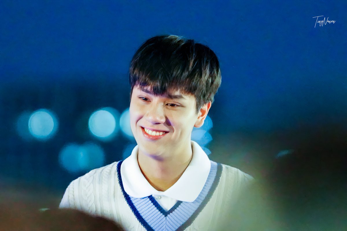 แค่ยิ้มก็พอ~ 
#OhmNanonxNivea 
#แค่เพื่อนก็สุดฟิน