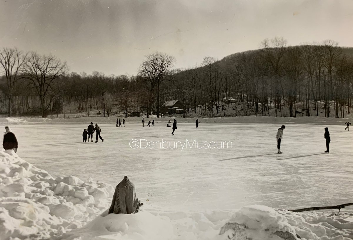 Skating has been popular and part of New England’s #FestiveTraditions for generations. #ArchiveAdventCalendar #HatCityHolidays #MuseXmas🎄@ARAScot