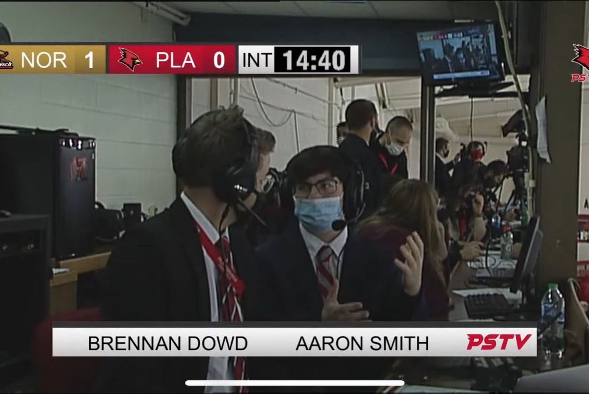 dontdowdit's tweet photo. Today I say goodbye to Plattsburgh State TV, my home in Plattsburgh for the last year.

Producing a show, calling hockey, shooting bts footage, and most importantly making so many great friends made this the most fulfilling experience of my life, thank you so much @pstv_tweets. https://t.co/hfEd5oDLpJ