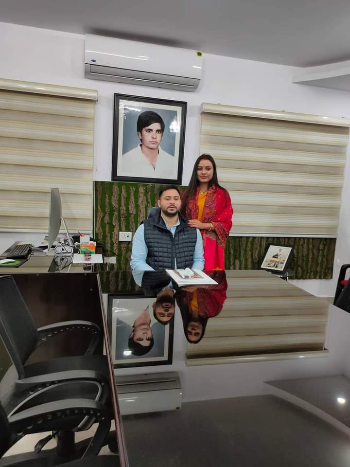 Roflrajshri's tweet photo. बेरोजगारी के मुद्दों को लेकर बिहार प्रदेश के सभी जिलों का दौरा करेंगे उसके बाद पटना के गांधी मैदान में बेरोजगारी रैला करेंगे।

      :-श्री @yadavtejashwi जी https://t.co/U4OOzKYMTd