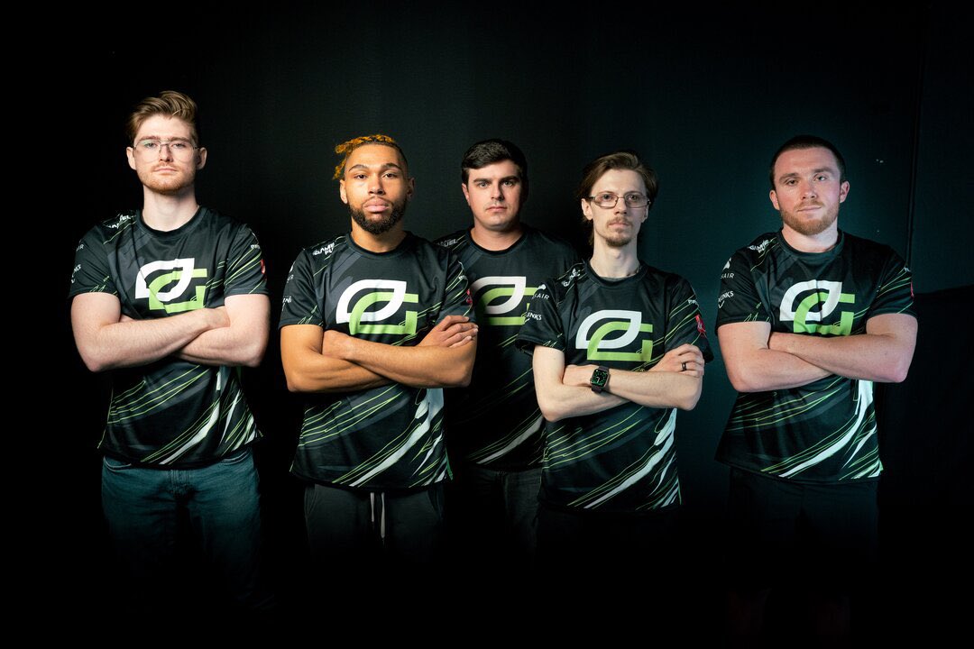 First match on Main Stage
<a href="/OpTic/">OpTic</a> vs <a href="/PioneersGG/">Pioneers</a> 
Twitch.tv/Halo