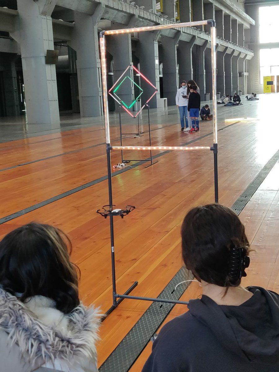 creatica_ong's tweet photo. Hoy en la @LaNaveMadrid en nuestro proyecto #GirlsCreateTech 30 #chicas se han iniciado en la #programación y vuelo de #drones Una mañana divertida descubriendo que la tecnología no tiene #género. Con el apoyo de @FUNDACIONTALGO #STEM #educacion #girlpower #villaverde https://t.co/CM8DMxeJQc
