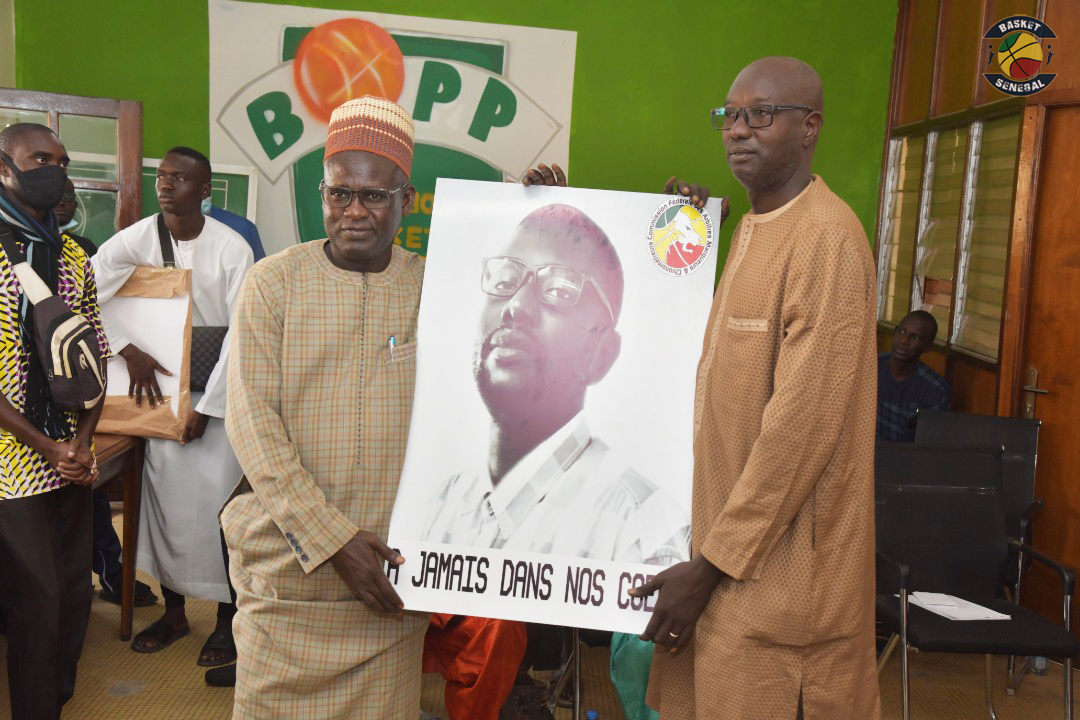 Basket_Senegal's tweet photo. #MemorialDay : La CFAMC a rendu hommage à ses defunts collègues ce samedi, lors d'une cérémonie organisée au Centre de Bopp.
#Kebetu #Basketsenegal #cfamc #cramc #fsbb #memorial https://t.co/ldFLW2Q2Il