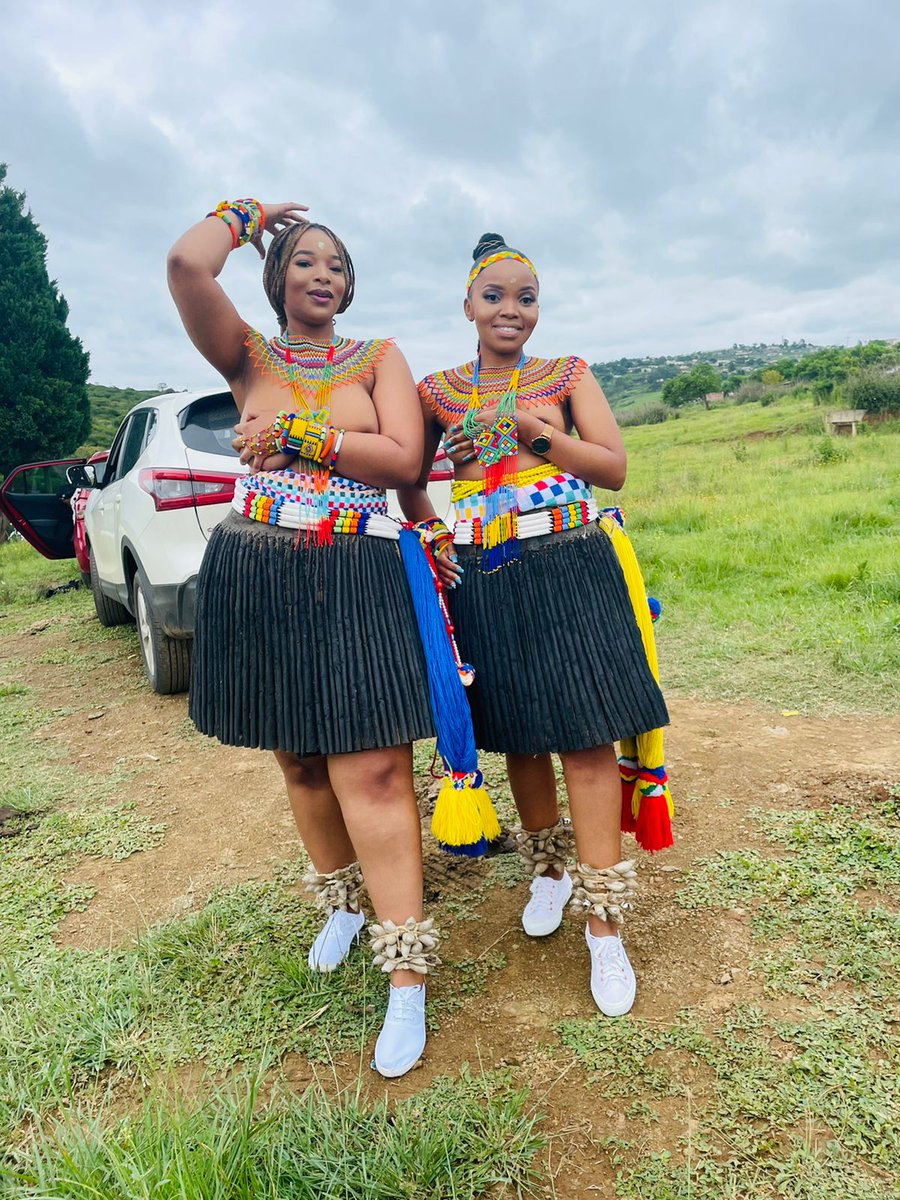 zenhlanzeko's tweet photo. Umemulo kaNonduduzo Sithole🤍izintombi zenhlanzeko member 🌻 https://t.co/YpWgYvDfy8