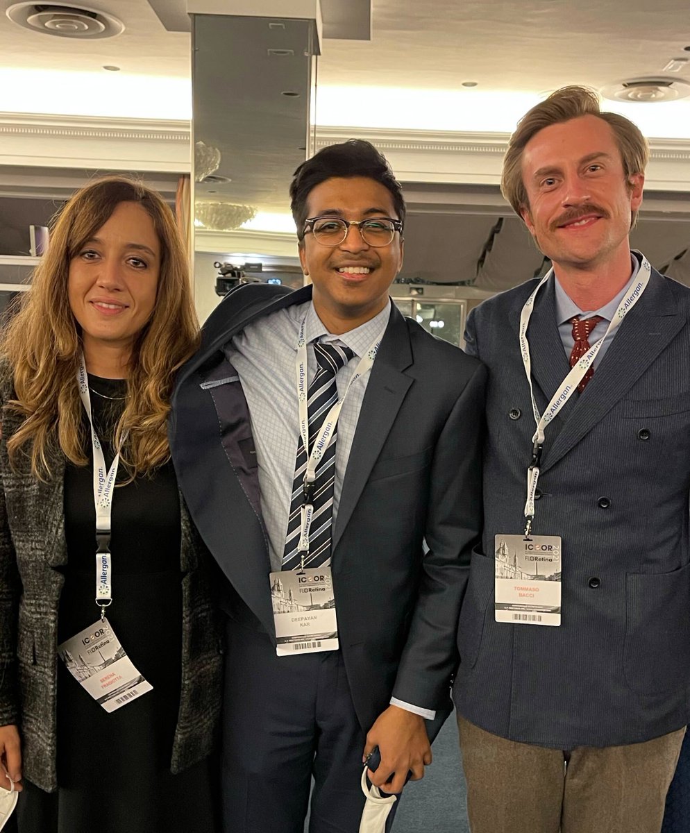 AMD_histo_lab's tweet photo. AMD.Lab’s own Deepayan Kar is in Rome with our friends former VRMNY fellows Serena Fragiotti and Tommaso Bacci – advanced OCT keeps advancing, and volume electron microscopy will help! #ICOOR; @UABophtho https://t.co/AcMQak6C6w