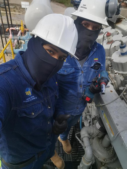 Parcha'os! 👨&zwj;🔧🙏😄🔥 https://t.co/K4nhqcPIF4<a href="/tag/friend"class="tags"><span>#friend</span></a><a href="/tag/prom2014"class="tags"><span>#prom2014</span></a>