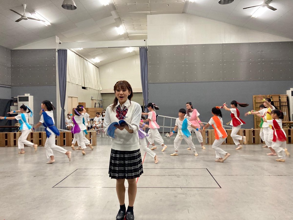 fettochine's tweet photo. リーディングミュージカル
「雪色オルゴール」
いよいよ、19日、明日。
本番です！
最終稽古、してきました。
11名のキャストに
39名のリトルダンサー
総勢50名の出演者！

歌に芝居にダンスに
素敵に仕上がってます。
日本橋公会堂にて、17:30〜
まだチケットありますので、是非！ https://t.co/HK0DomvVhR