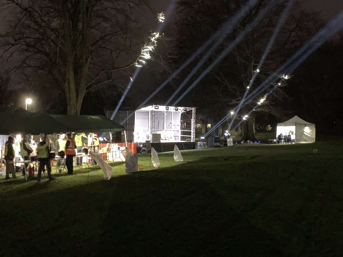 DannitheDuck's tweet photo. It’s a beautiful evening here in Abbey Fields - 6pm Carols in the Abbey ⁦@kenilworthlions⁩ Come down for a sing and a glass of@mulled wine!! https://t.co/jnX4EHuMgu