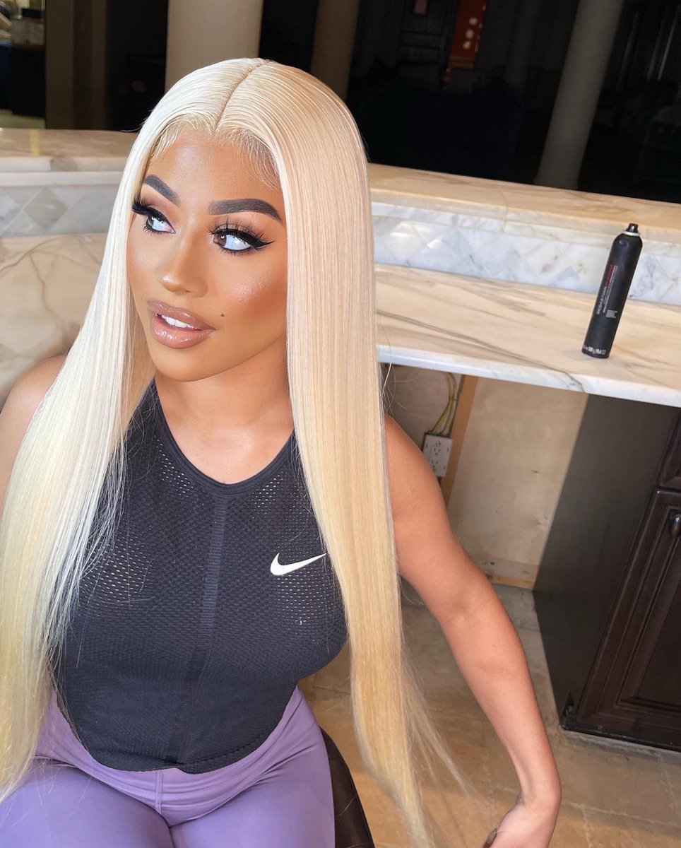 Dejastylez's tweet photo. I did Hennessy hair lastnight omg 😍😍😍😍😍 so beautiful!! https://t.co/pMwWk4DrET