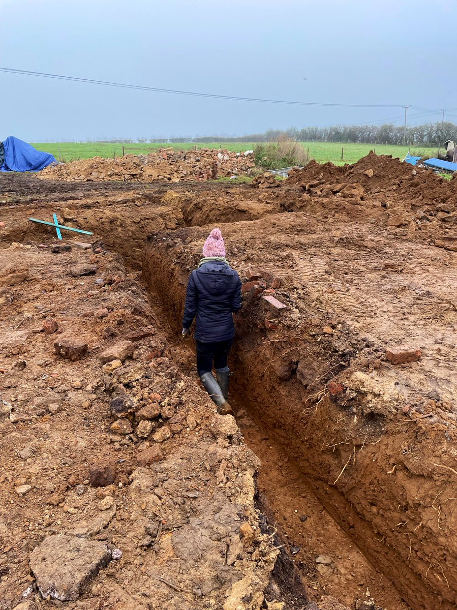 nahowes's tweet photo. A day of manual labour @TheBarnHouseUK  a long hot shower and my bones are still cold 🥶 https://t.co/sbasWEZD2h