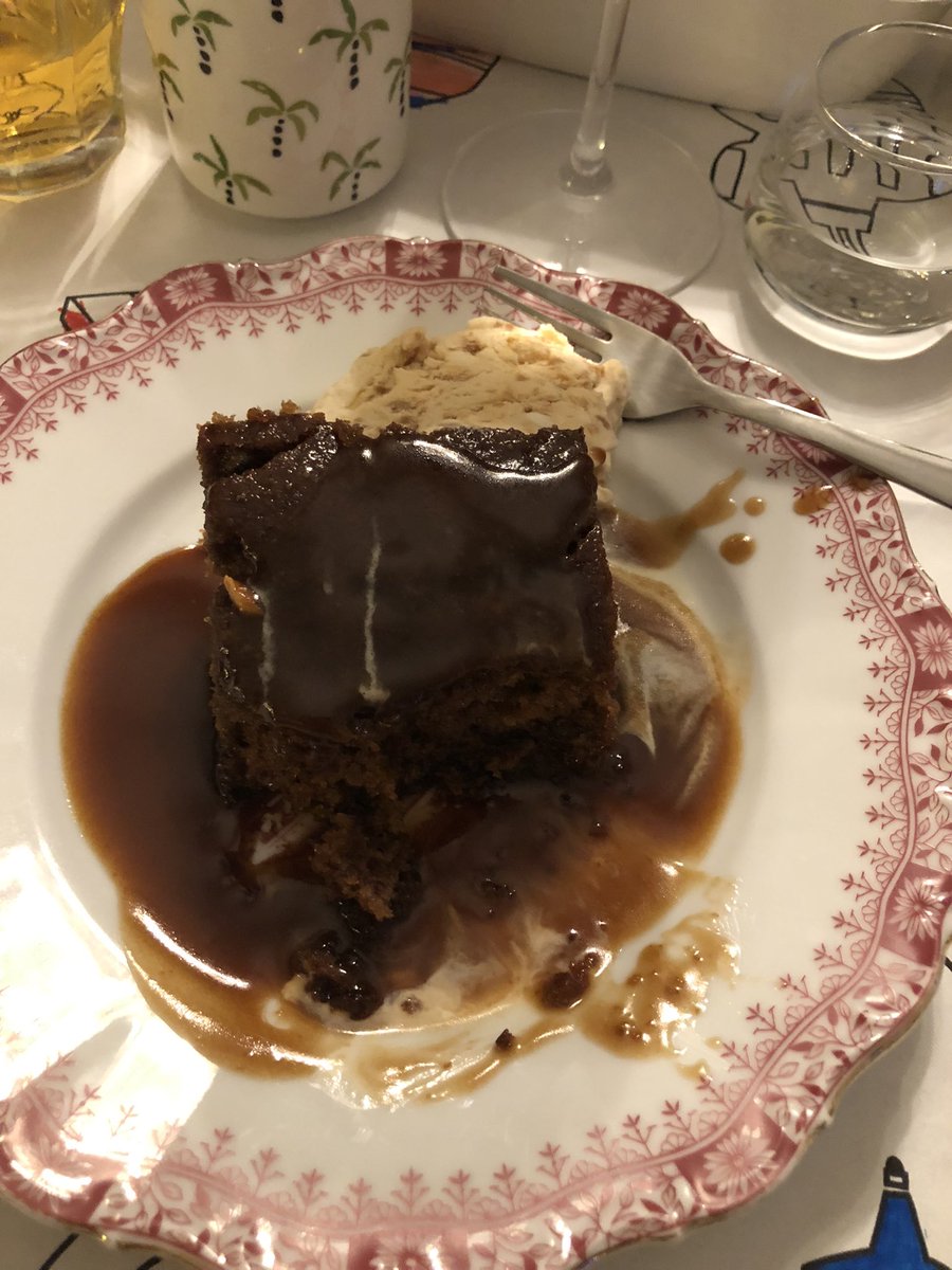 Özgür C tweet media