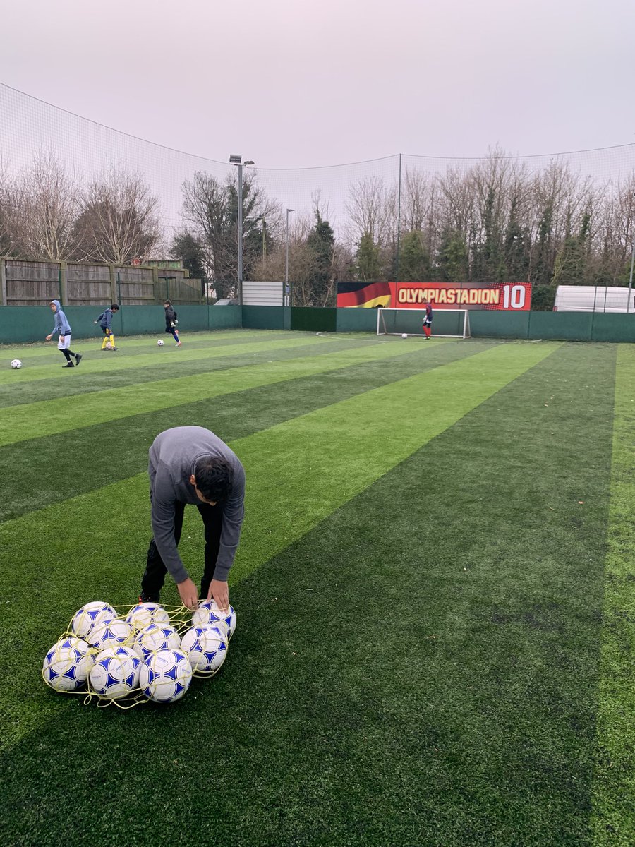 My final session of 2021 is back where it all started with our <a href="/Go4Goal_/">Go4Goal</a> Football School. Nice to see some boys I’ve not seen for a long time still enjoying their football ⚽️⚽️⚽️