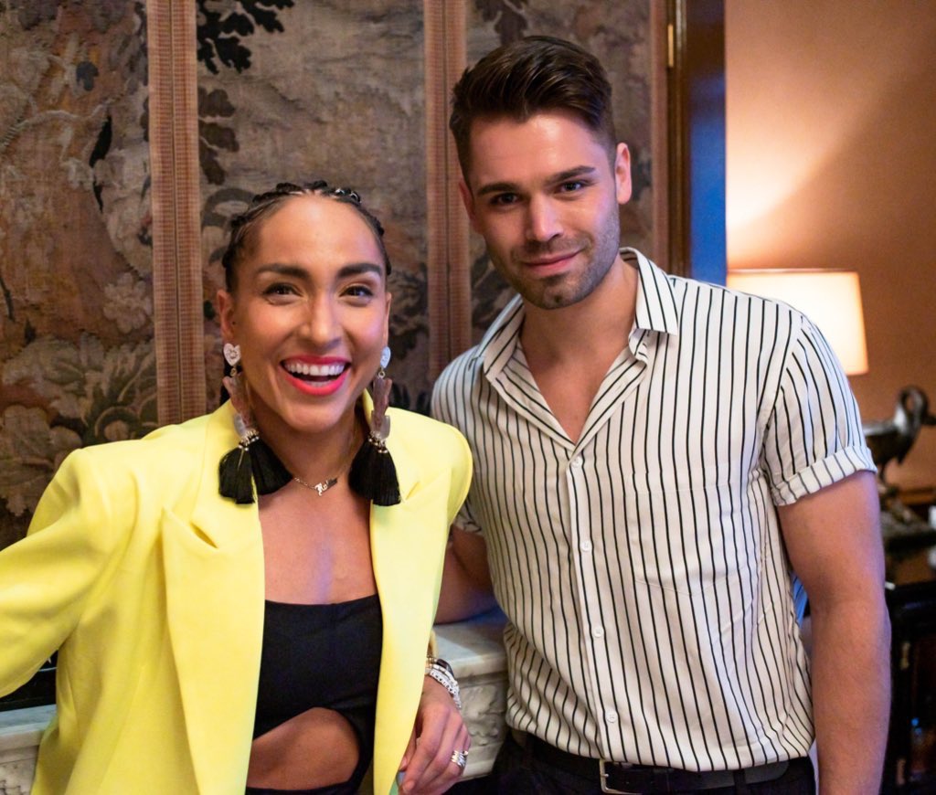 ‘‘Be willing to be good at something new. I never thought running, riding &amp; sweat would become my superpowers. But I just kept showing up.‘‘ <a href="/RobinNYC/">Robin Arzón</a> ❤️👑

<a href="/onepeloton/">Peloton</a> #OneTeam #TogetherWeGoFar #Peloton #Cycling #YouCan