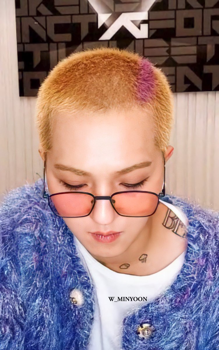 W_MINYOON's tweet photo. 211218 YG SELECT 팬싸

ㅂㄱㅅㄷ ㅠㅠ

@official_mino_ 
#WINNER #위너 #송민호  #미노 #songminho #mino  #宋旻浩 https://t.co/3ijbaaS2oI