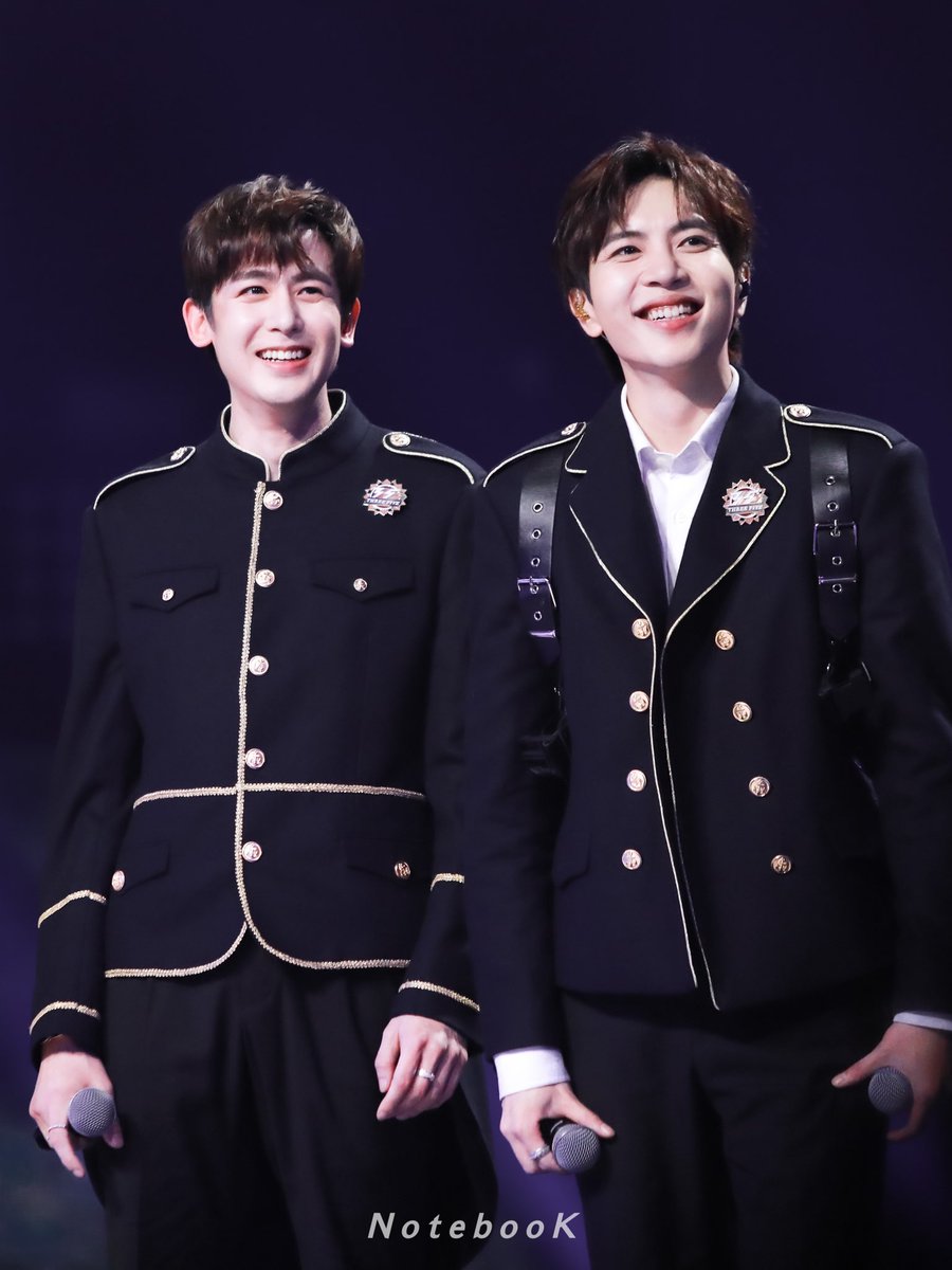 NotebooK0624's tweet photo. 追光吧第二次公演《欢乐颂》👬

#NICHKHUN #NichkhunxShineSuperBrothersS2 
#ShineSuperBrothersS2 https://t.co/aqmccBylb8