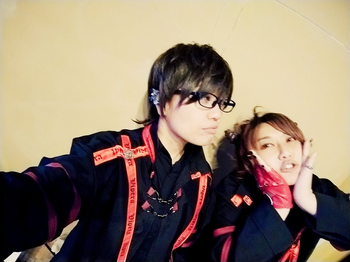 Vipera_mirai's tweet photo. ありがとうございましたー!!
Z.S TIMEも今年歌い納めということで。
いやー相変わらずの緊張でしたが(笑)
それよりも改装中のステージに戸惑ってしまいました!
この壁逆にレア(* ̄ー ̄)
#Vipera #ZSTIME #ぶれてるけど貼ってしまう写真(笑) https://t.co/71TcApVdZz