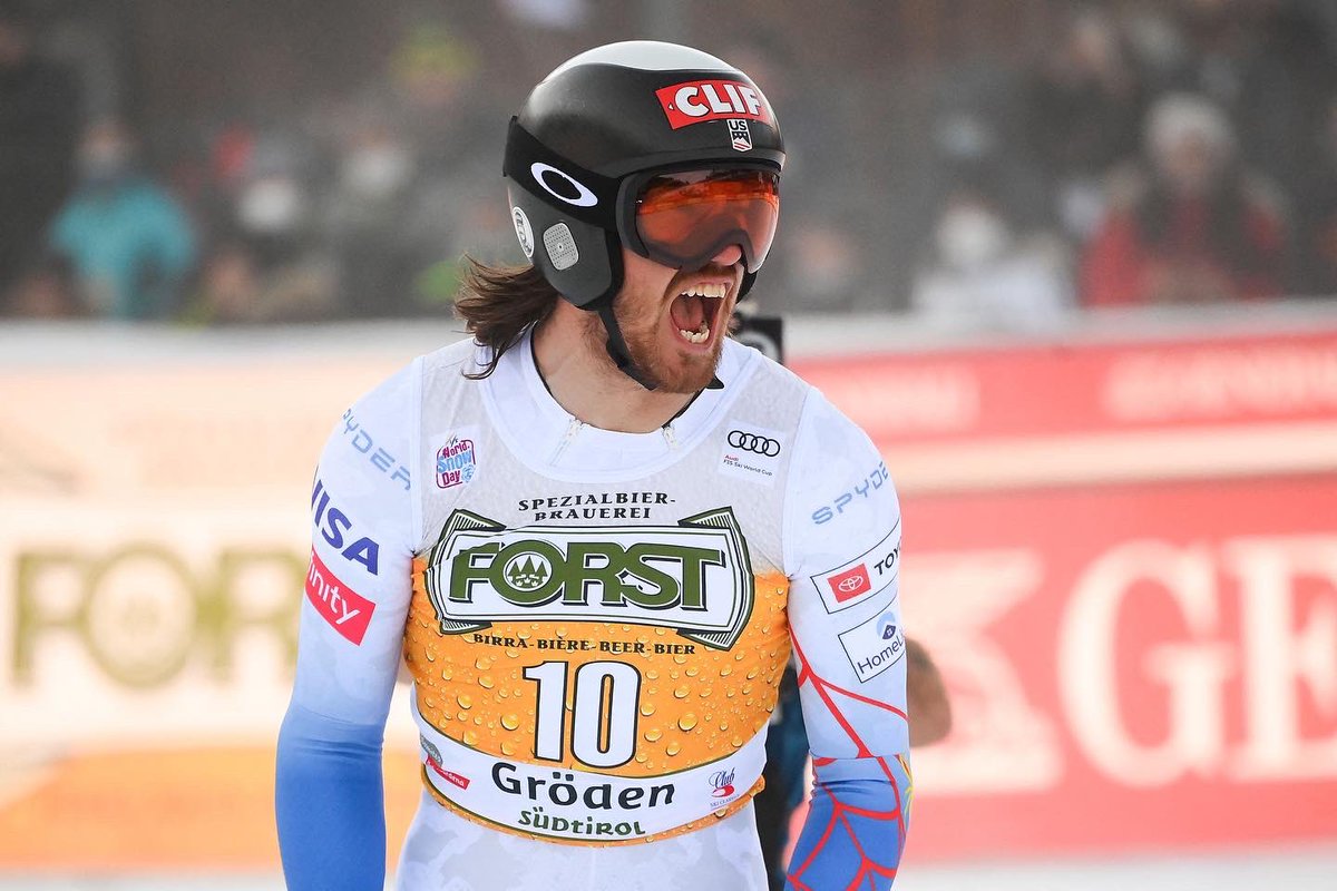*That first podium and first <a href="/fisalpine/">FIS Alpine</a> victory feeling.*

Bryce Bennett WINS the <a href="/valgardena/">Val Gardena Dolomites</a> @skiworldcup downhill. 🤯🥇
#worldcupvalgardena