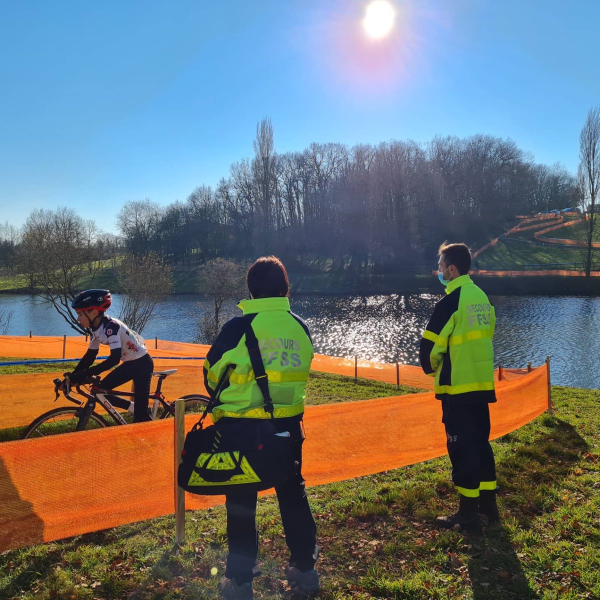 Dernier poste de secours de l'année 🚑.
Sous le soleil ☀️ !