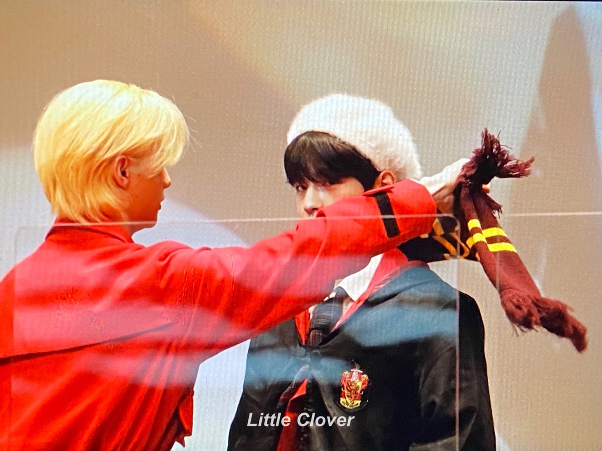 Little_Clover_'s tweet photo. 211218 

 #현진 #Hyunjin @Stray_Kids #승민 https://t.co/vTMCMprn2J
